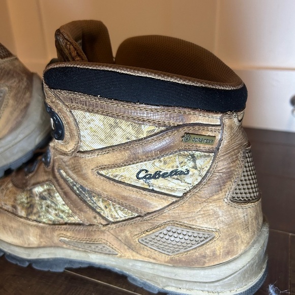 Cabela's Zonz Gore-Tex leather camo BOA Vibram hiking boots - Picture 2 of 8